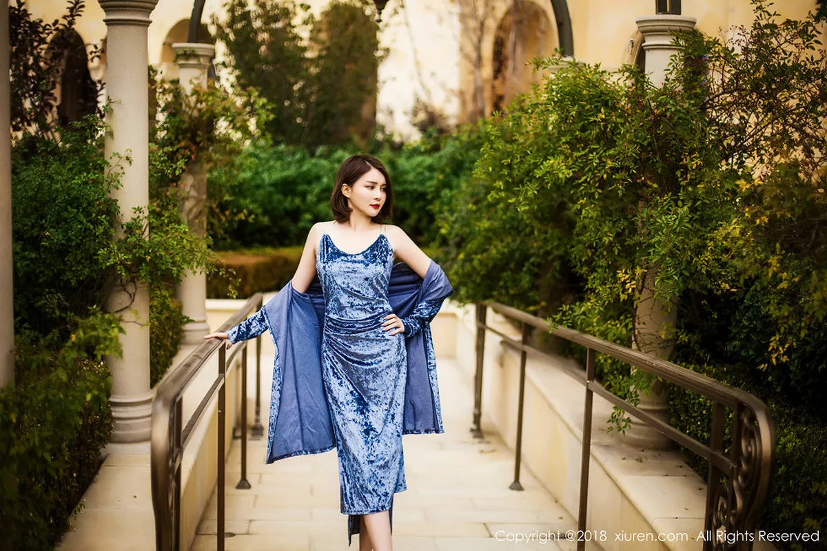 秀人集.com_[XiuRen秀人网]No.935_嫩模廿十居家私房红色塑身内衣秀完美身材白嫩肌肤性感写真58P