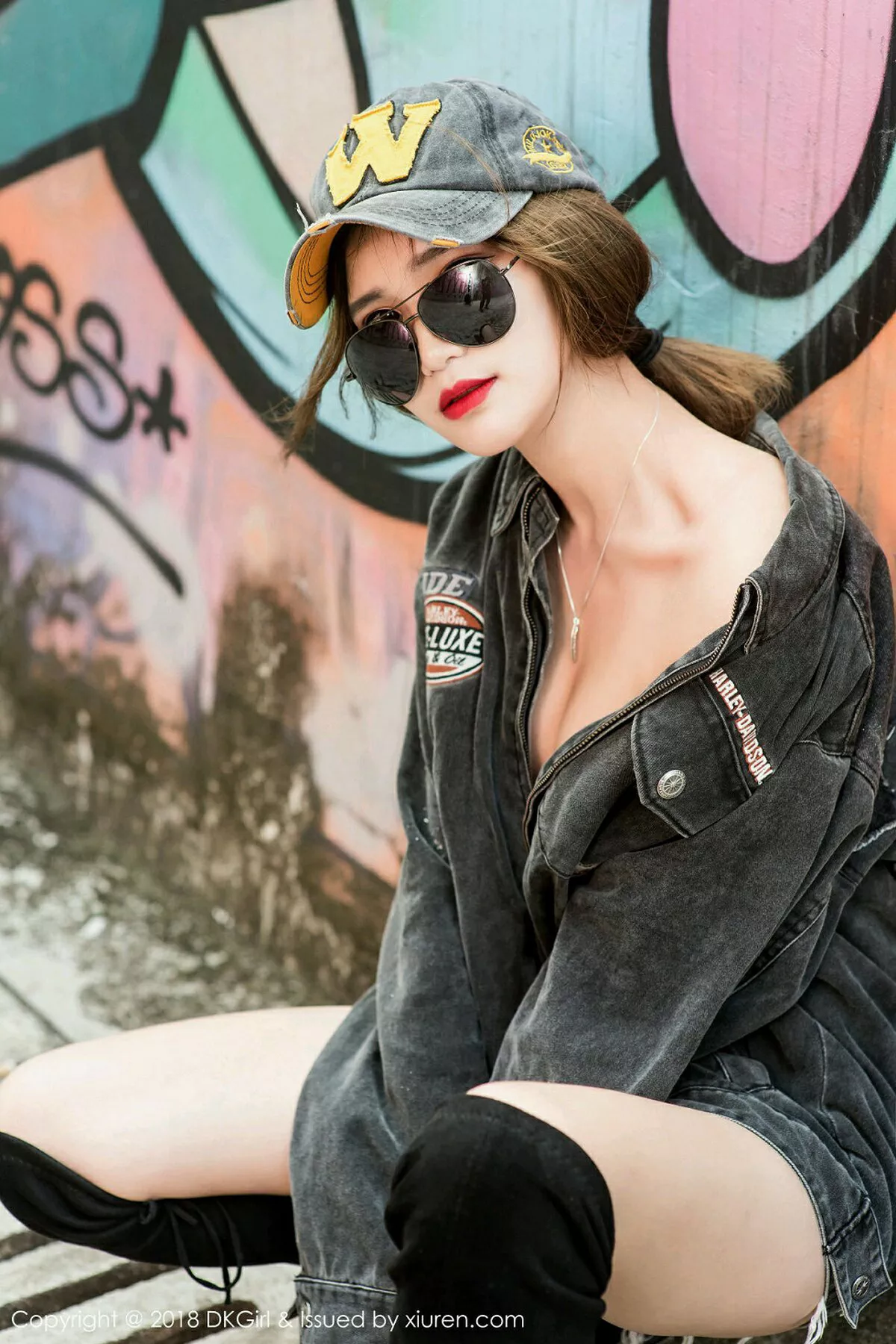 秀人集.com_[DKGirl御女郎]Vol.062_嫩模Ting婷婷居家白色蕾丝薄纱全脱秀豪乳双手遮点诱惑写真53P