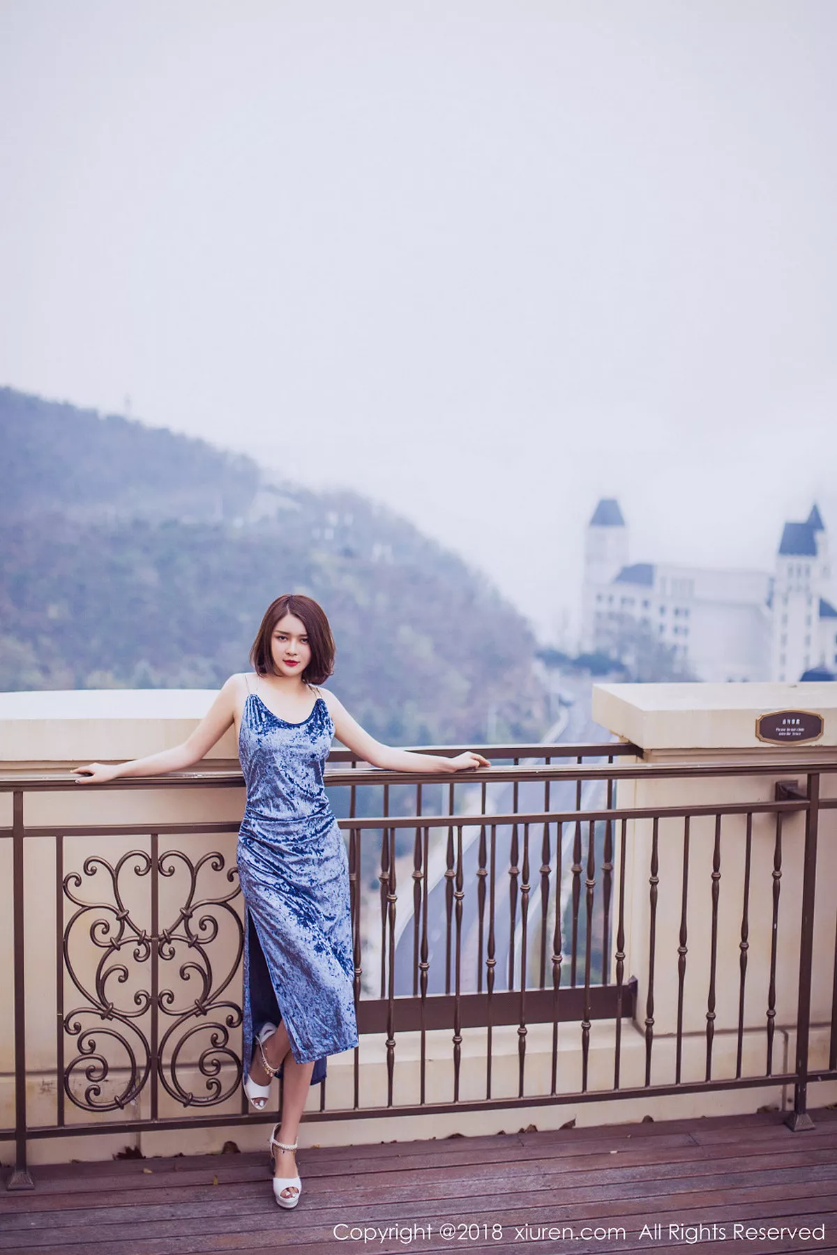 秀人集.com_[XiuRen秀人网]No.935_嫩模廿十居家私房红色塑身内衣秀完美身材白嫩肌肤性感写真58P