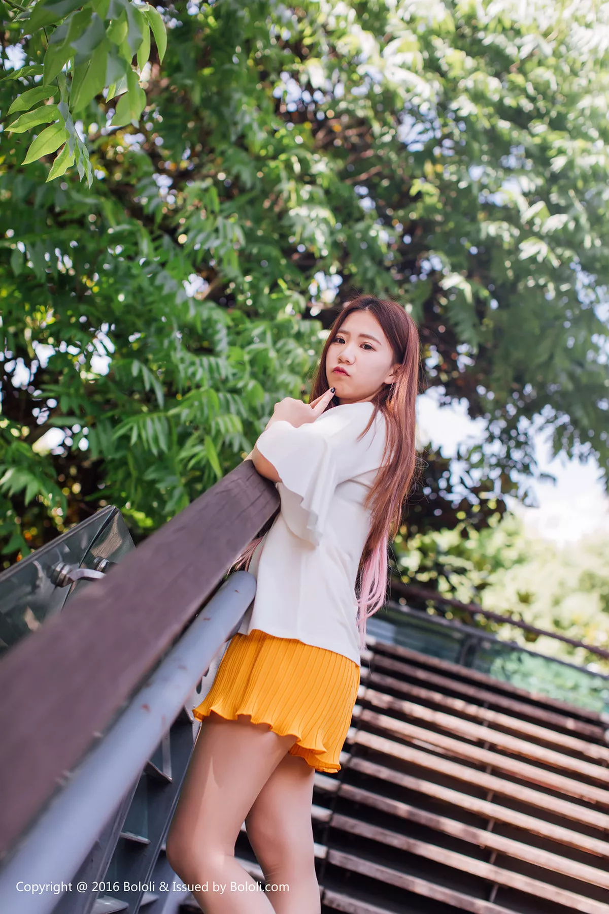 秀人集.com_[Tukmo兔几盟]Vol.109_清纯嫩模董成丽游乐园里白色短袖衫配黄色短裙清爽迷人写真40P