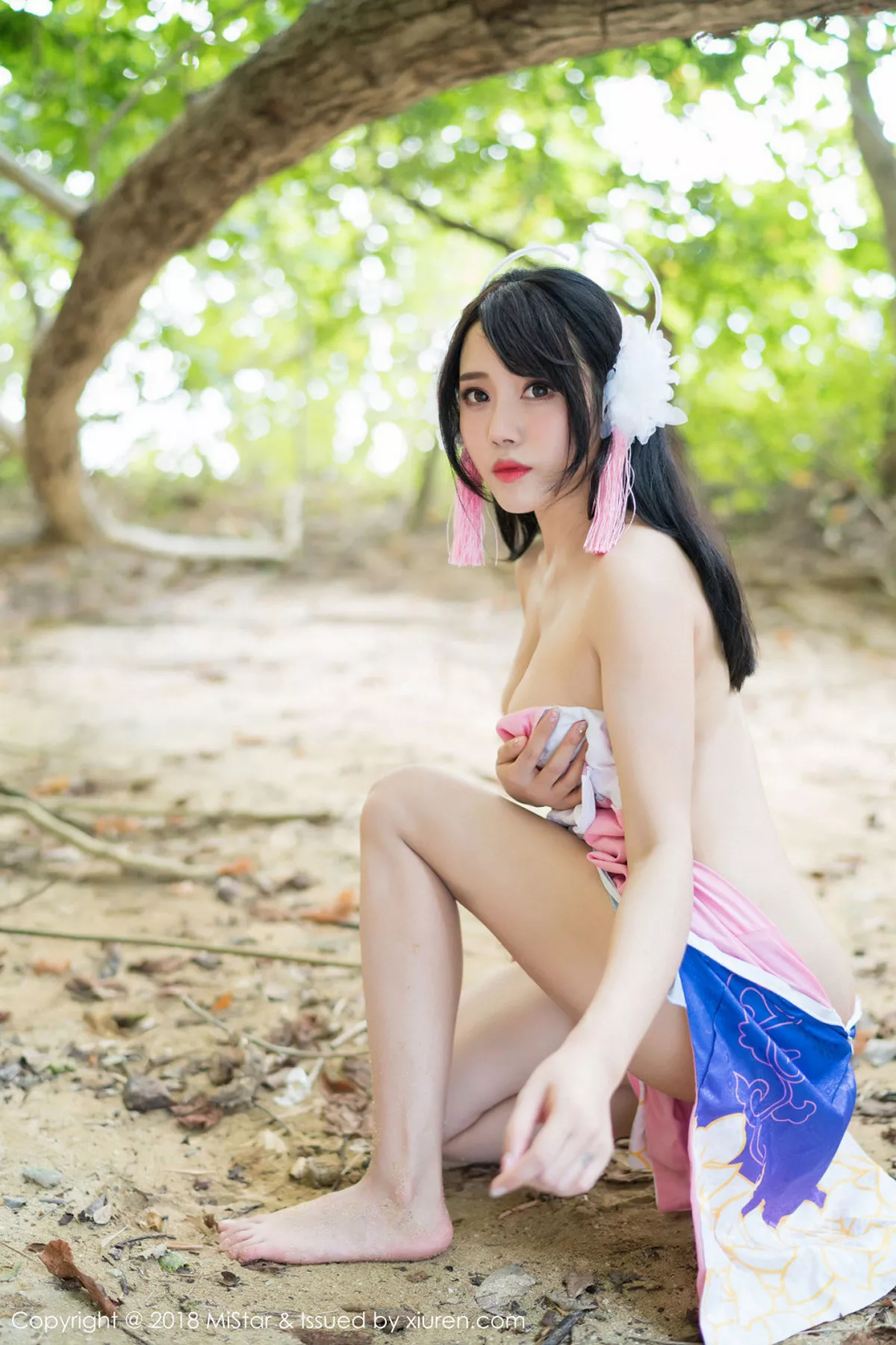 秀人集.com_[MiStar魅妍社]Vol.215_女神兜豆靓Youlina甲米旅拍外拍COS不知火舞热辣诱惑写真50P