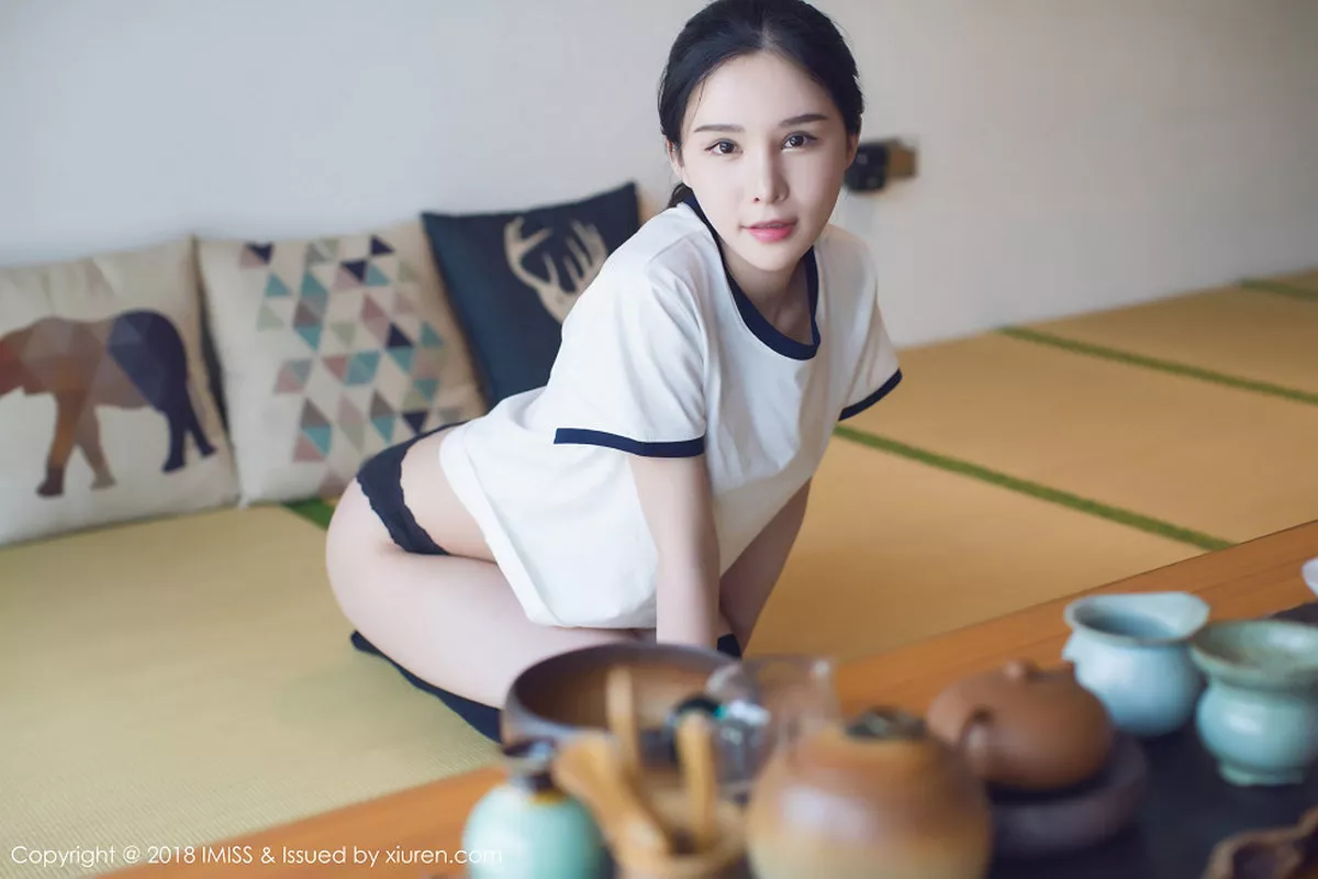 秀人集.com_[IMISS爱蜜社]Vol.229_嫩模艾米Amy白色吊带高叉连体衣秀丰满美乳妩媚诱惑写真35P