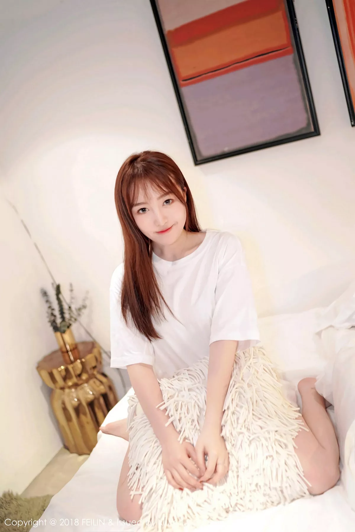 秀人集.com_[FeiLin嗲囡囡]Vol.132_清纯妹子yumi黄奕清居家床上大尺度全裸奶油遮点喷血诱惑写真40P