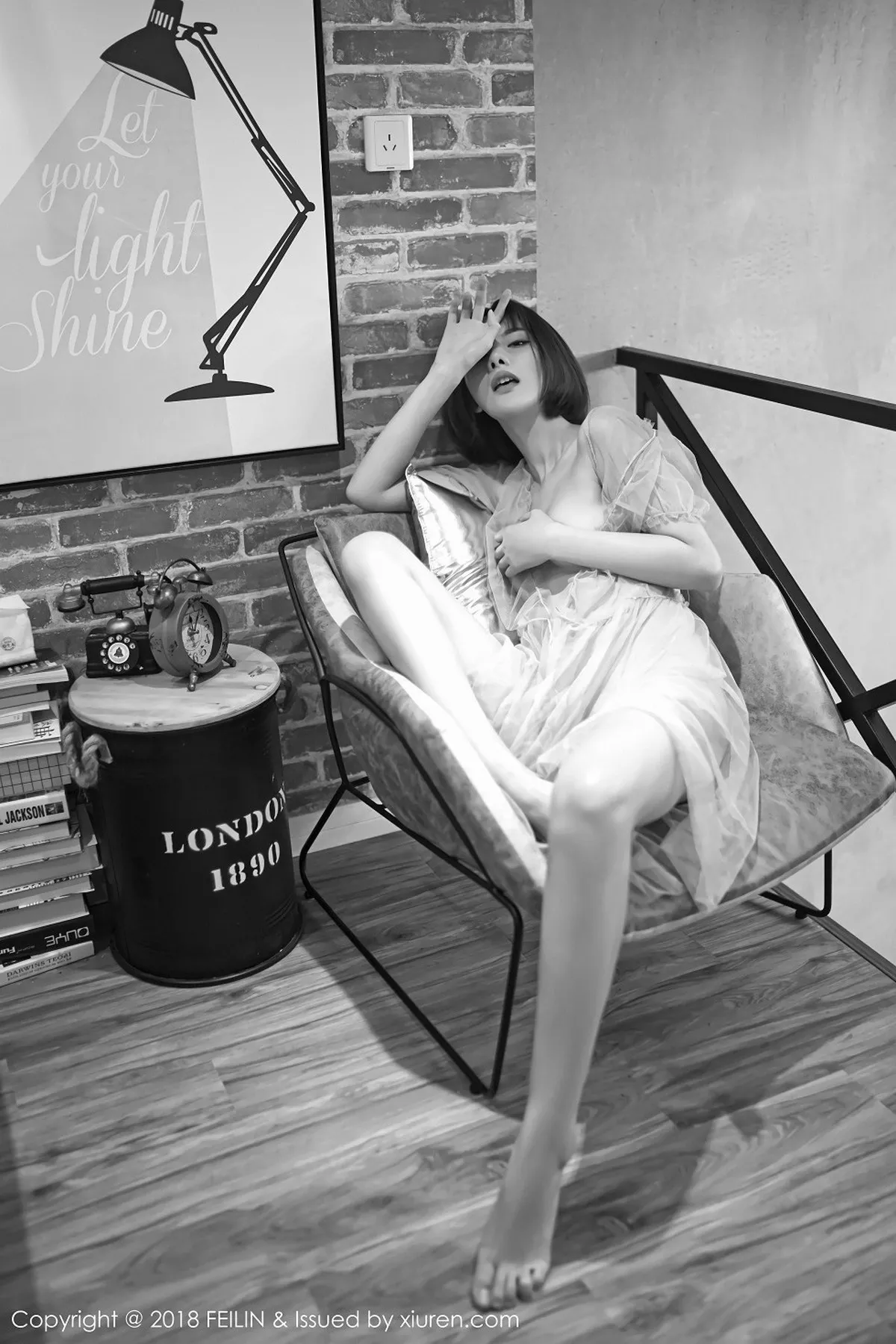 秀人集.com_[FeiLin嗲囡囡]Vol.134_嫩模就是阿朱啊性感黑白大片全裸秀美背撩人诱惑写真40P