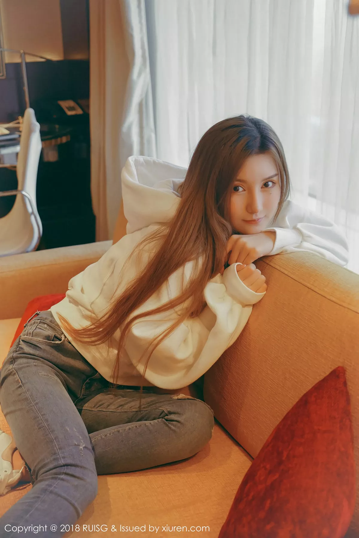 秀人集.com_[RUISG瑞丝馆]Vol.045_清纯小妞M梦baby柔情私房发布居家甜美迷人清爽写真40P
