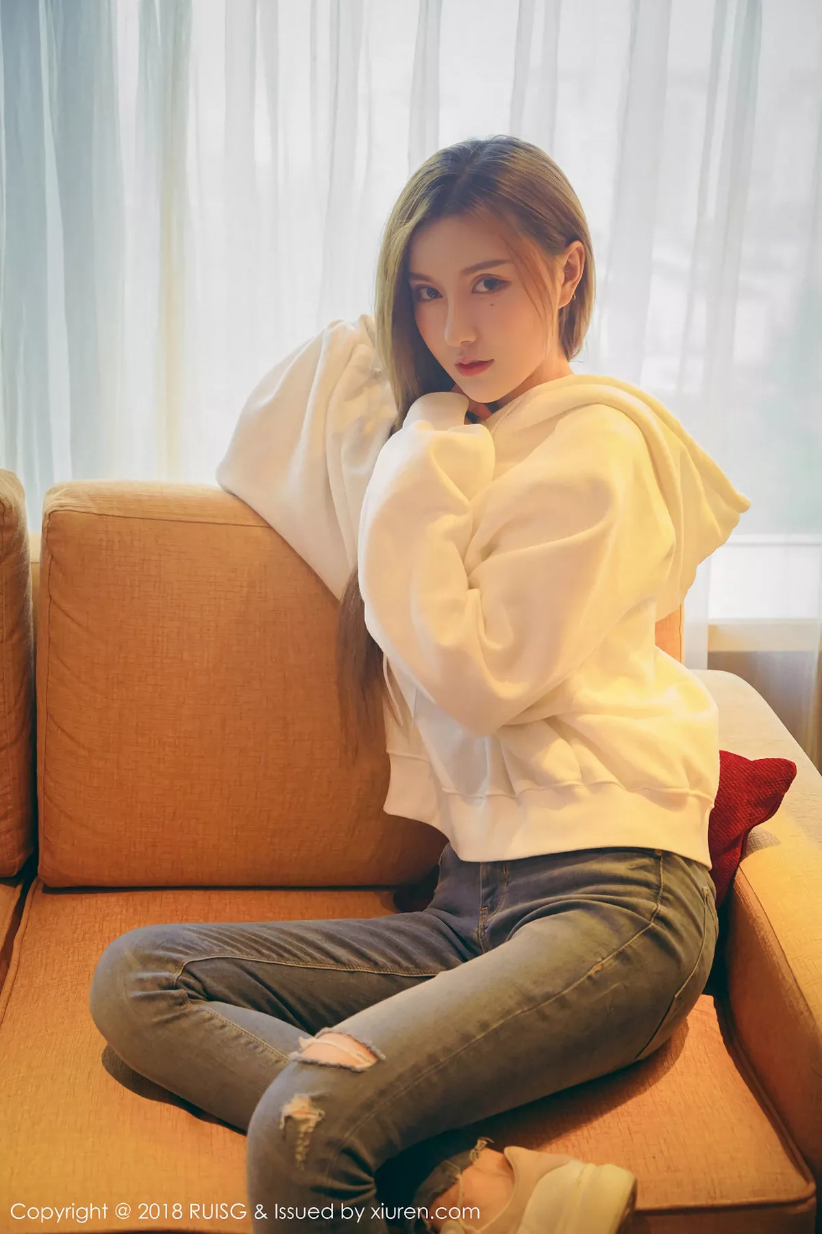 秀人集.com_[RUISG瑞丝馆]Vol.045_清纯小妞M梦baby柔情私房发布居家甜美迷人清爽写真40P