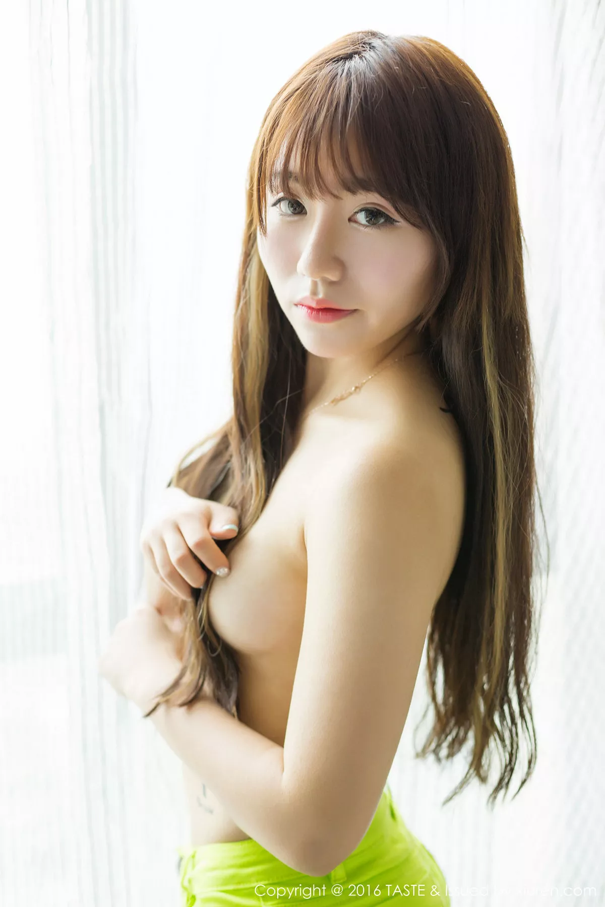 秀人集.com_[Taste顽味生活]Vol.026_嫩模鱼子酱宝saki内衣美少女秀纹身性感迷人写真45P