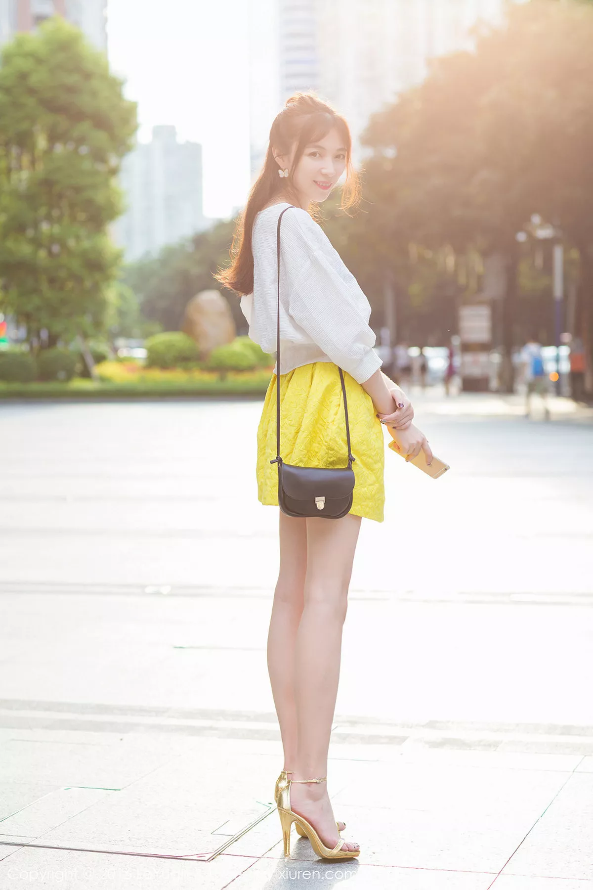 秀人集.com_[LeYuan星乐园]Vol.006_嫩模楚琪kiki清新服饰白嫩美长腿性感写真50P