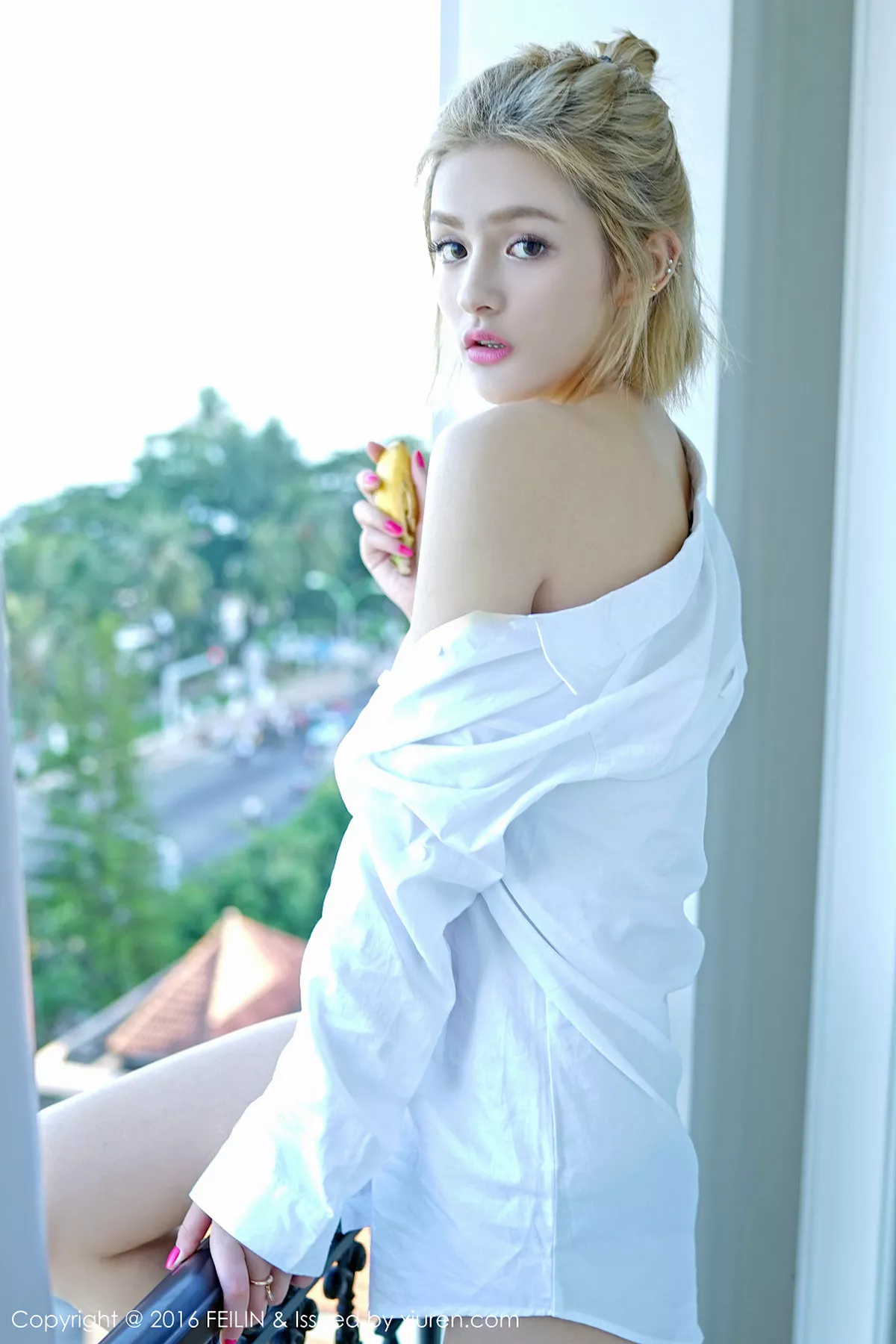 秀人集.com_[FeiLin嗲囡囡]Vol.025_混血嫩模史雯Swan芽庄旅拍沙滩椅悠闲秀完美身材58P