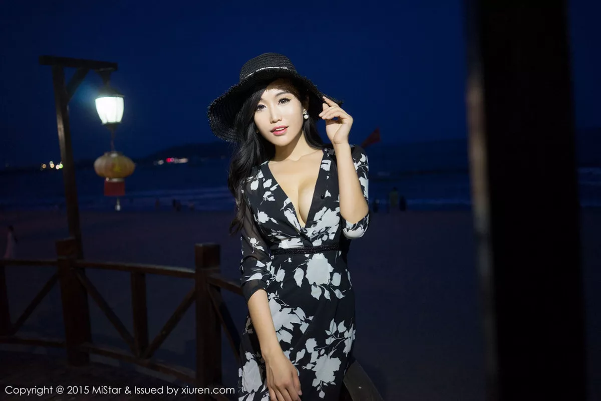 秀人集.com_[MiStar魅妍社]Vol.027_嫩模Ashely丽丽三亚旅拍黑色情趣薄纱白嫩美乳诱惑60P