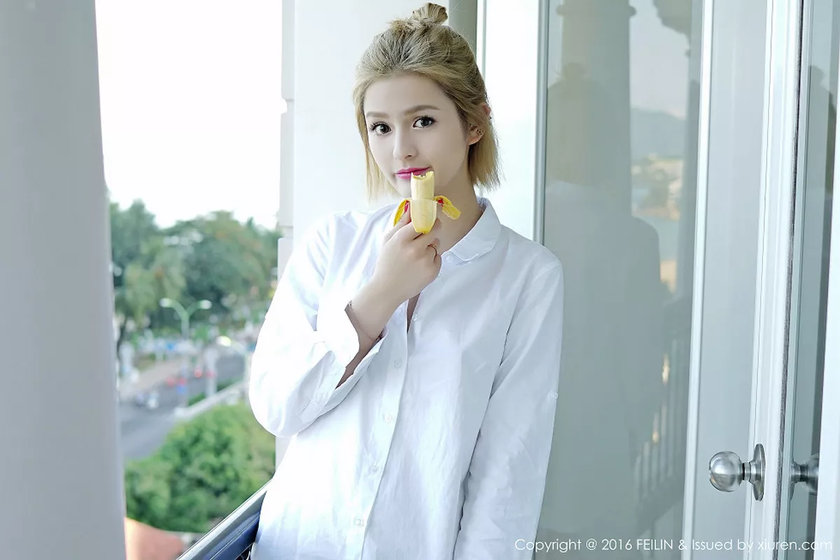 秀人集.com_[FeiLin嗲囡囡]Vol.025_混血嫩模史雯Swan芽庄旅拍沙滩椅悠闲秀完美身材58P