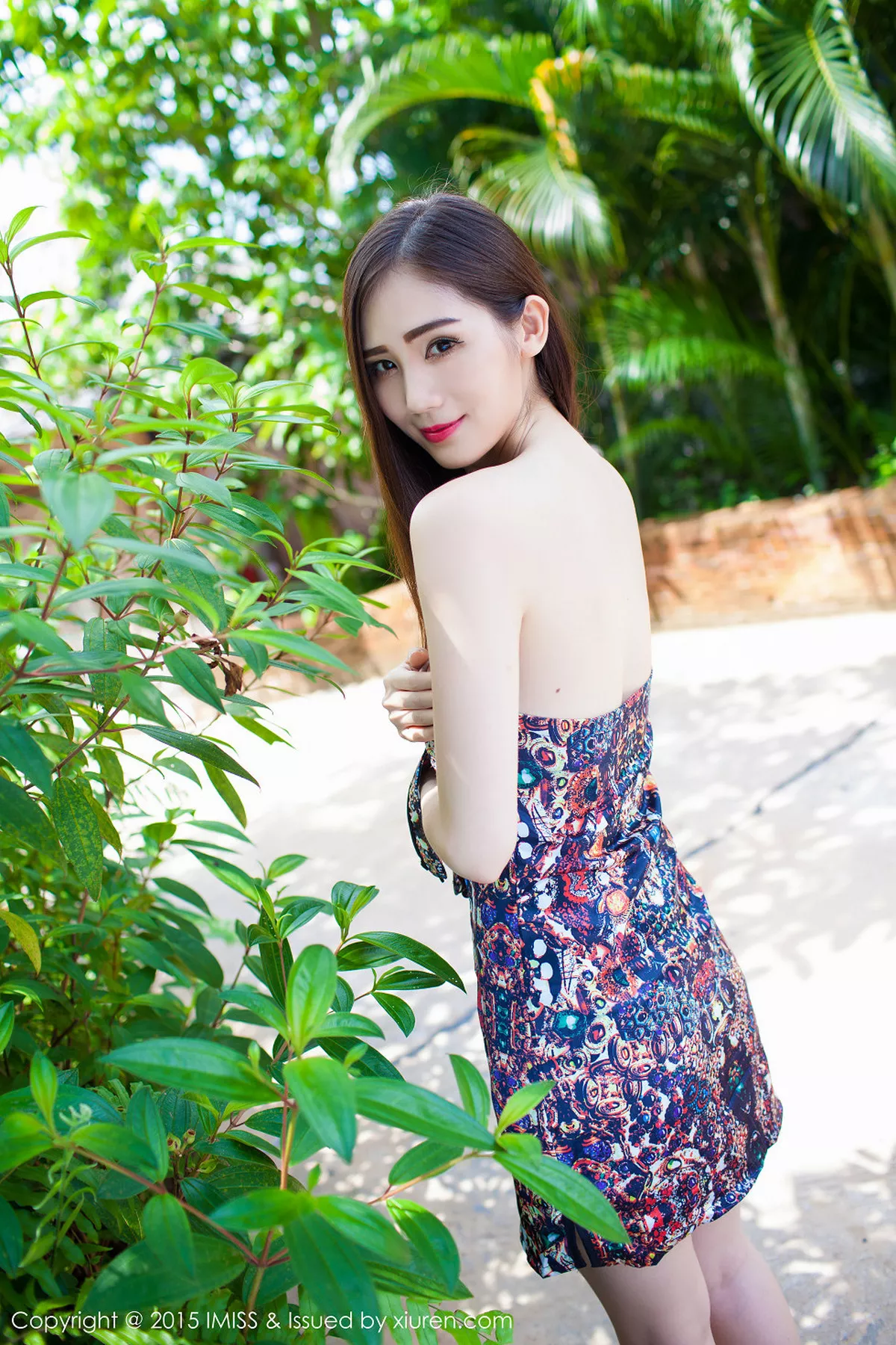 秀人集.com_[IMISS爱蜜社]Vol.030_SISY思普吉岛旅拍第三套黑色露脐晚礼裙性感写真53P