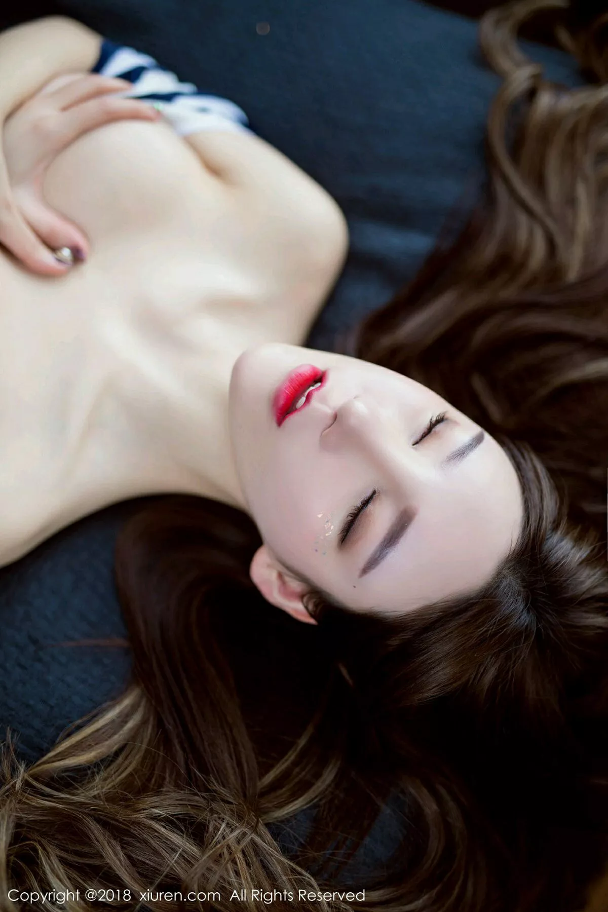 秀人集.com_[XiuRen秀人网]No.982_女神周于希北海道旅拍高叉连体衣秀完美身材半露美乳诱惑写真50P