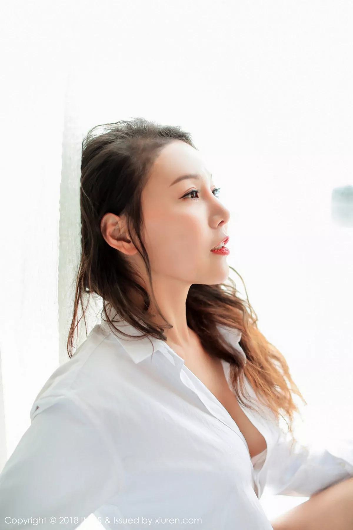 秀人集.com_[IMISS爱蜜社]Vol.251_嫩模王沫儿SaSa私房真空白衬衣+性感内衣露豪乳诱惑写真36P