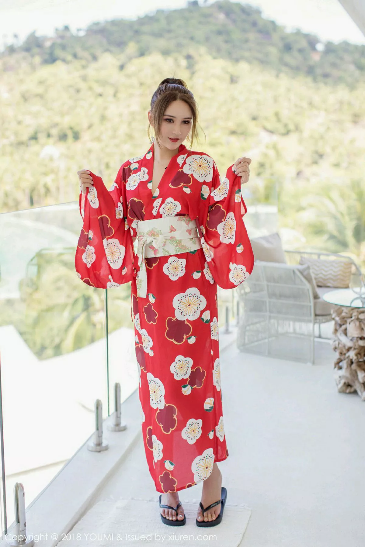 秀人集.com_[YouMi尤蜜荟]Vol.167_女神SOLO-尹菲苏梅岛旅拍居家红色内衣配丁字裤火辣诱惑写真49P