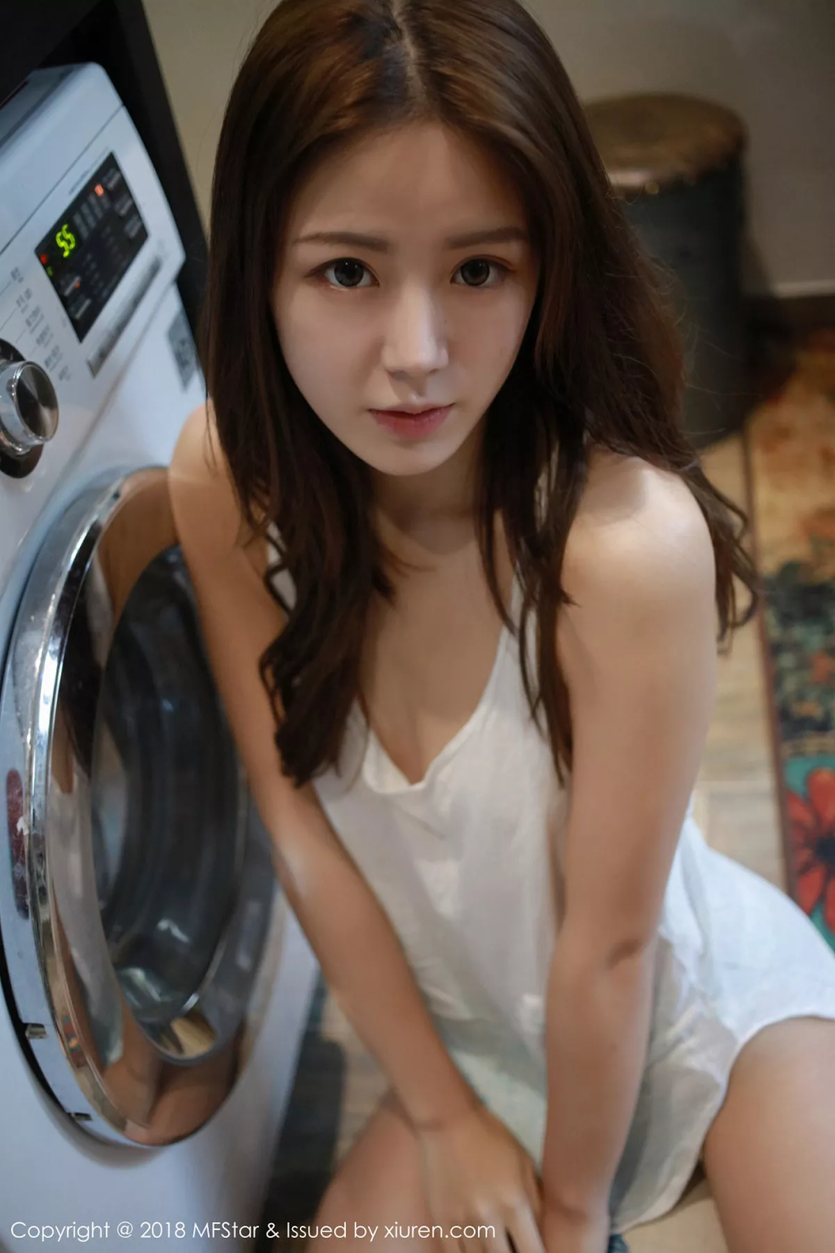 秀人集.com_[MFStar模范学院]Vol.126_嫩模卤蛋luna居家私房白衬衣露性感内衣清爽迷人写真72P