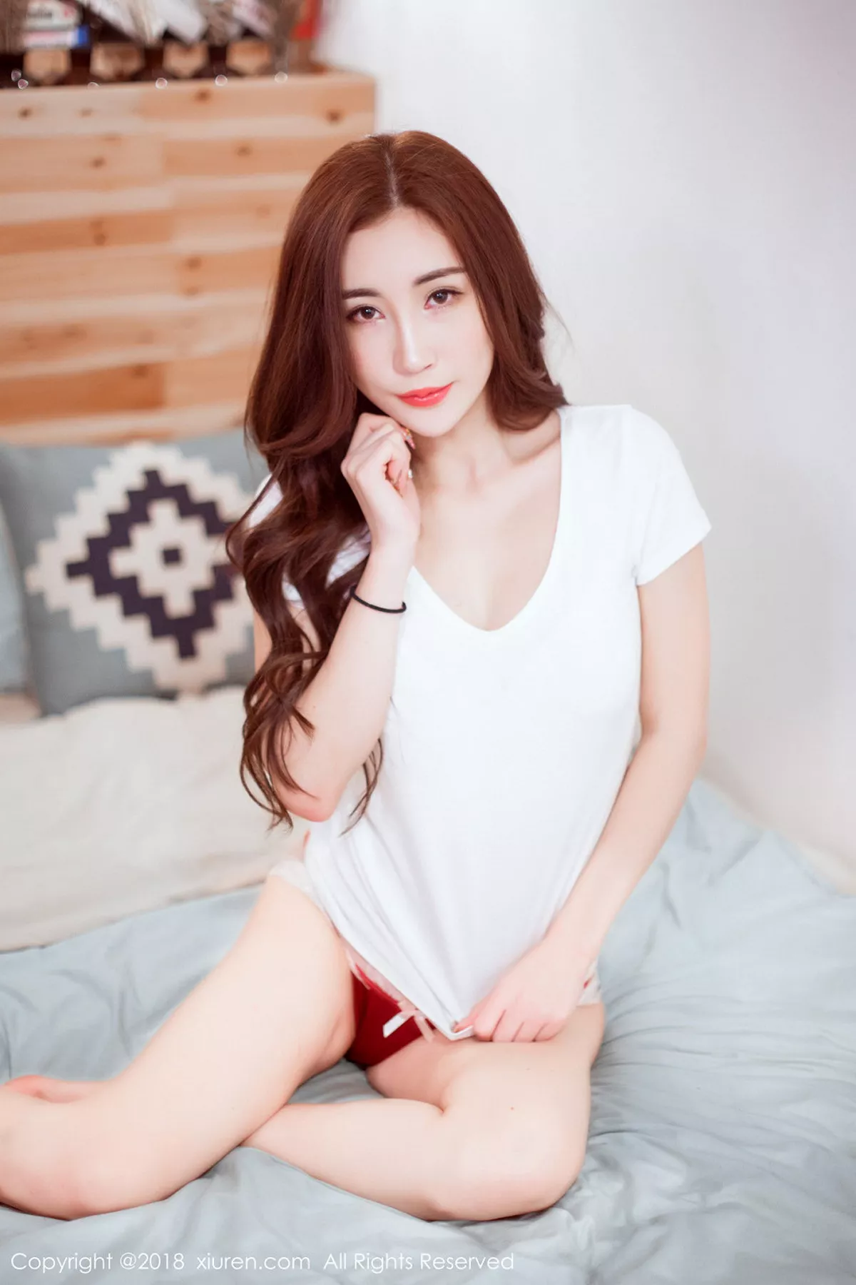 秀人集.com_[XiuRen秀人网]No.1062_嫩模孙梦瑶V白色吊带睡裙+性感女仆装秀完美身材诱惑写真42P