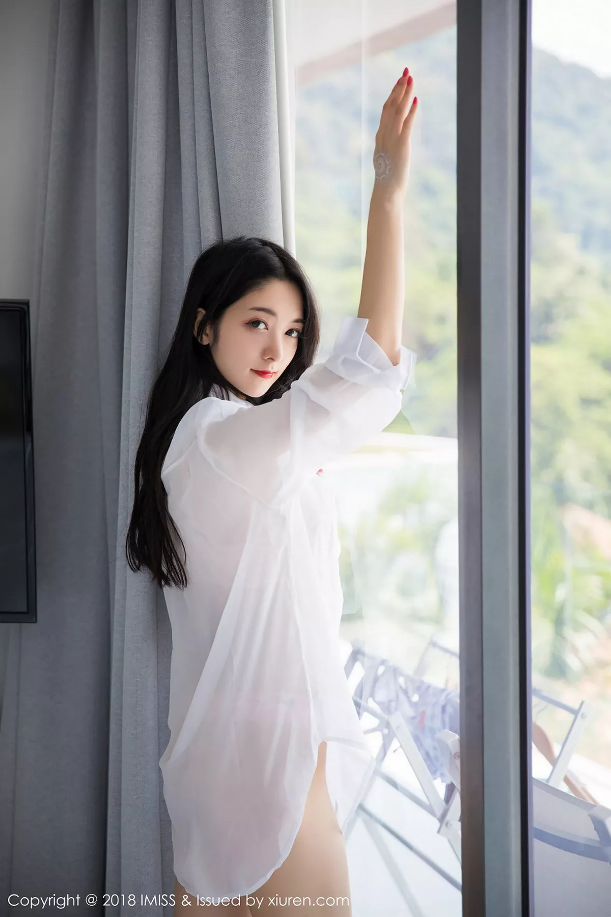 秀人集.com_[IMISS爱蜜社]Vol.260_甜美女神杨晨晨sugar居家私房内衣系列秀完美身材诱惑写真35P