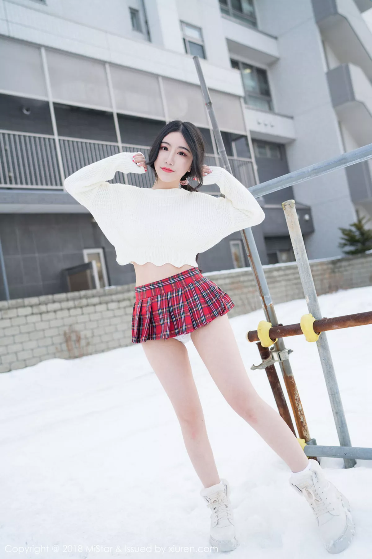 秀人集.com_[MiStar魅妍社]Vol.231_女神绯月樱-Cherr北海道旅拍室外冰天雪地超短裙诱惑写真39P