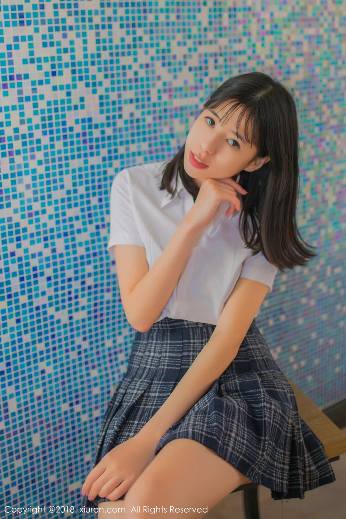 秀人集.com_[XiuRen秀人网]No.1094_嫩模艾栗栗性感学生制服半脱黑色蕾丝内衣秀美胸迷人写真50P