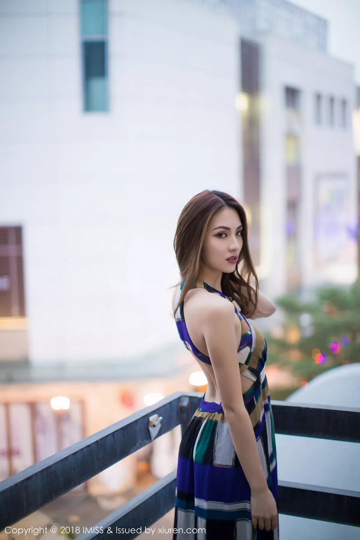 秀人集.com_[IMISS爱蜜社]Vol.268_嫩模Arlie居家私房高叉连体吊带秀完美身材丝袜美腿诱惑写真41P