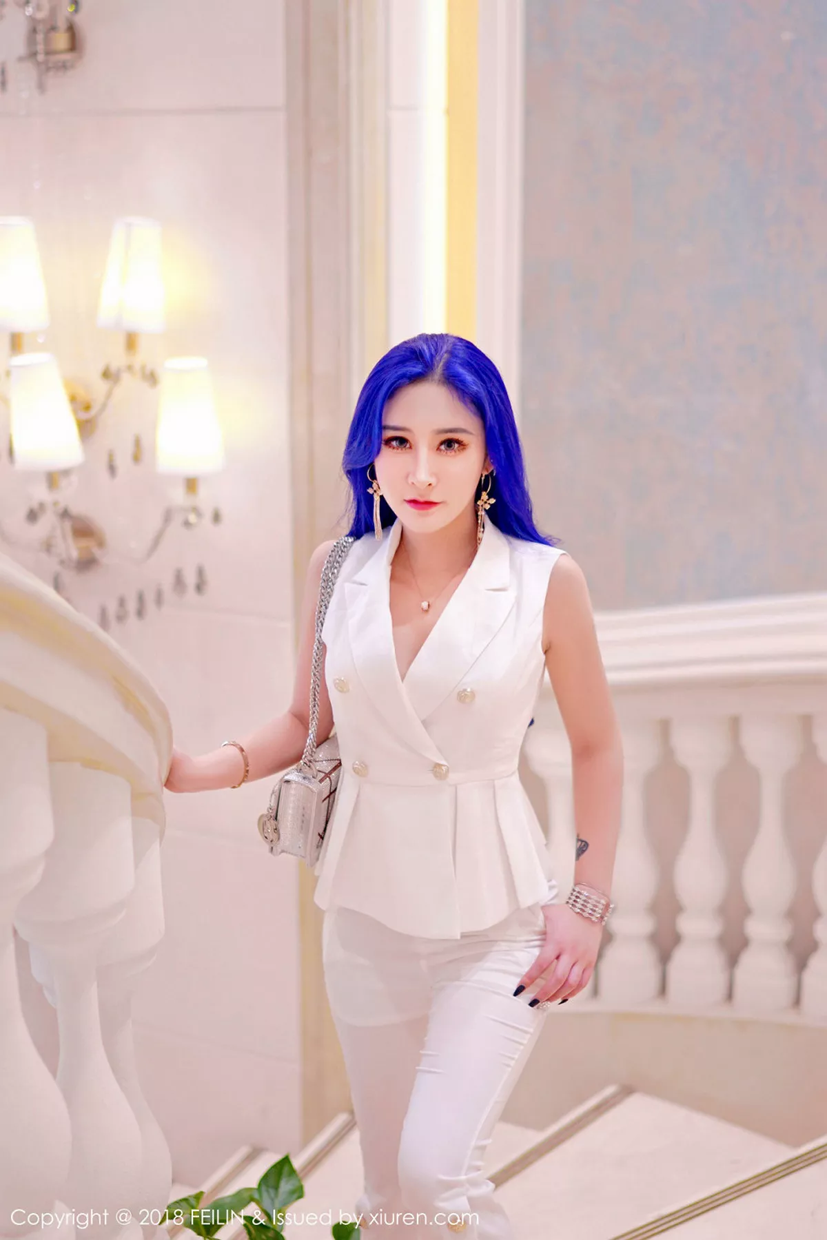 秀人集.com_[FeiLin嗲囡囡]Vol.159_嫩模喵莫儿居家黑色蕾丝情趣内衣秀完美身材惹火诱惑写真38P