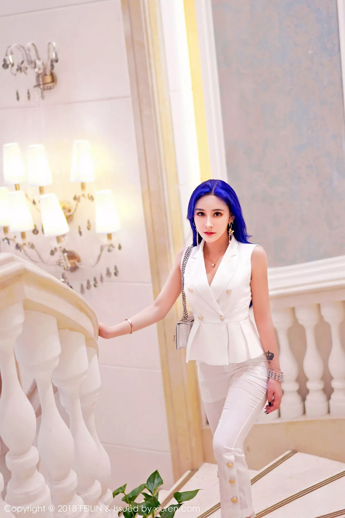 秀人集.com_[FeiLin嗲囡囡]Vol.159_嫩模喵莫儿居家黑色蕾丝情趣内衣秀完美身材惹火诱惑写真38P