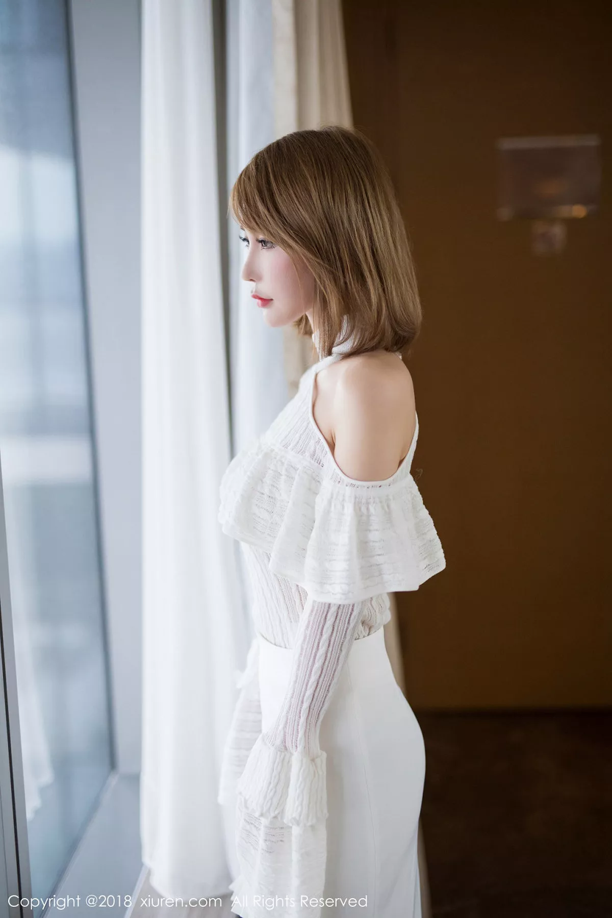 秀人集.com_[XiuRen秀人网]No.1121_嫩模楚恬Olivia私房白色内衣撩衣露豪乳半球极致诱惑写真57P