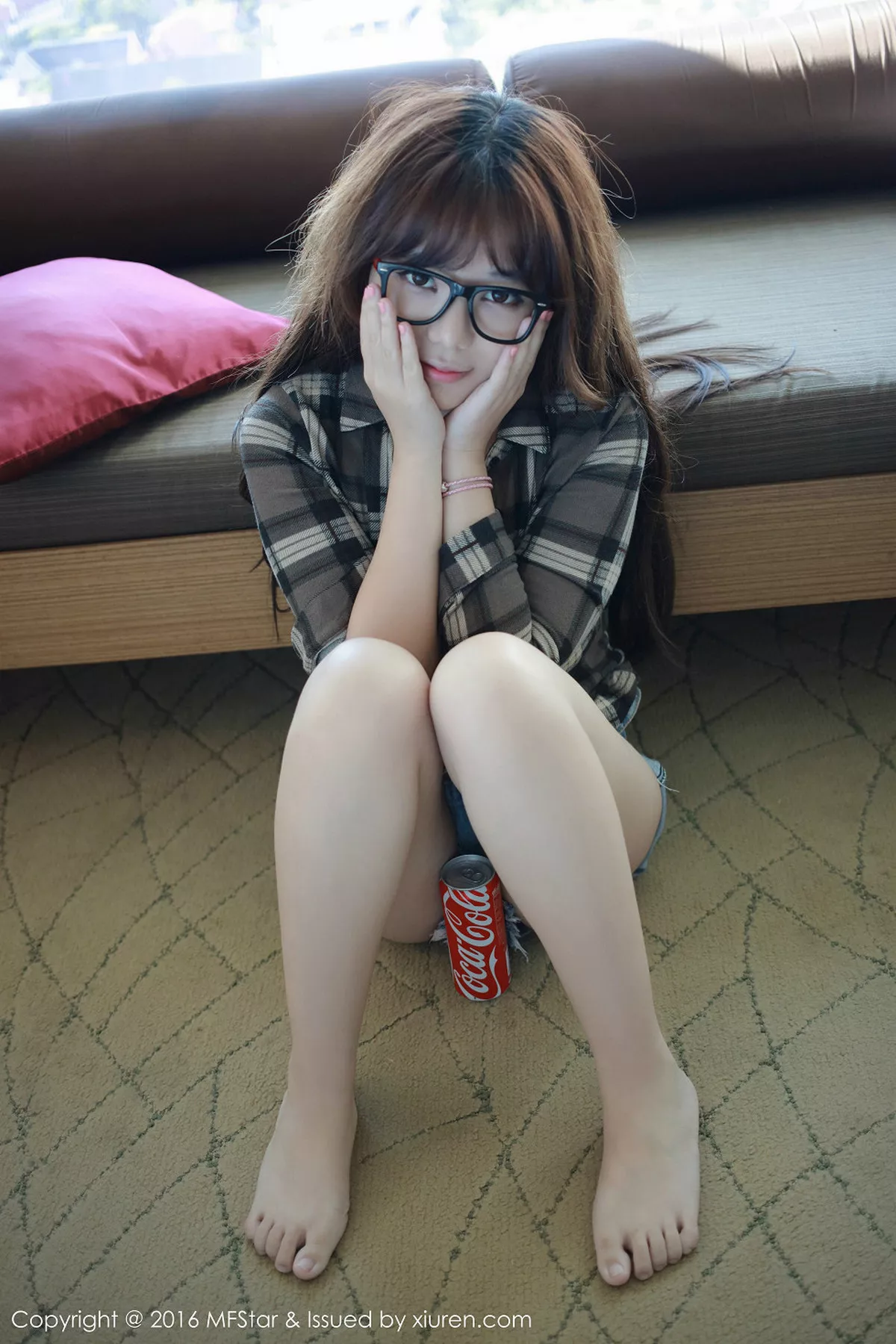 秀人集.com_[MFStar模范学院]Vol.041_嫩模刘飞儿Faye苏梅岛旅拍黑丝吊带睡裙美乳诱惑52P