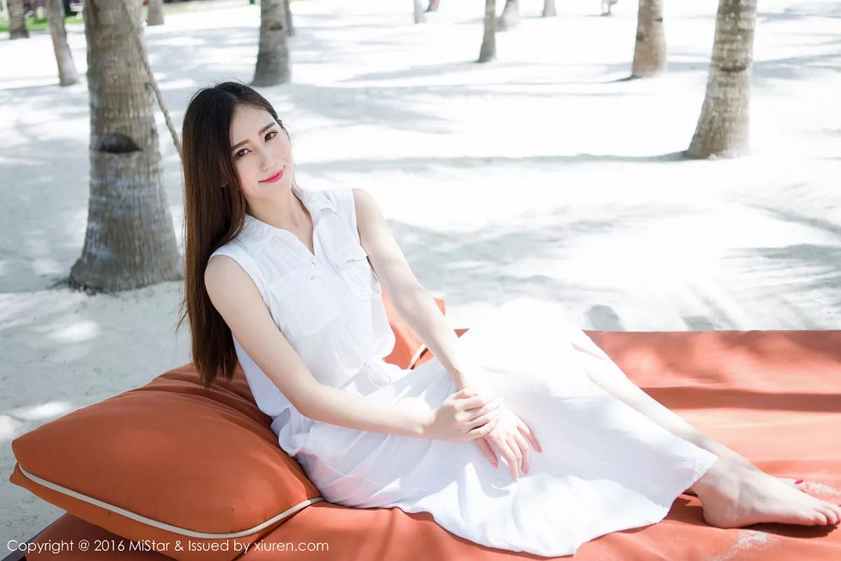 秀人集.com_[MiStar魅妍社]Vol.067_嫩模SISY思薄荷岛旅拍白色比基尼性感迷人写真50P