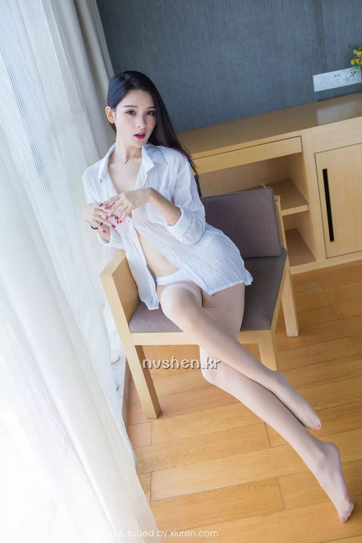 秀人集.com_[LeYuan星乐园]Vol.010_靓丽嫩模鬼妹係诗茗居家私房内衣肉丝美腿性感美臀写真59P