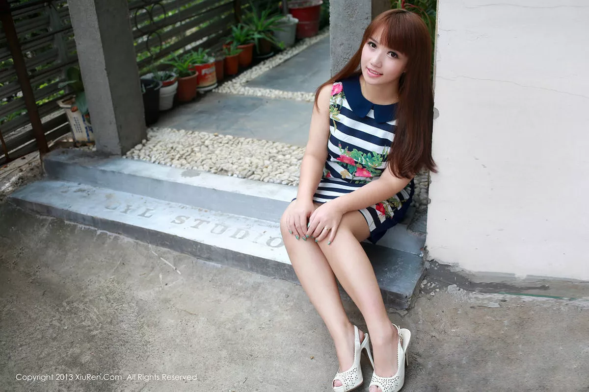 秀人集.com_[XiuRen秀人网]No.053_清纯美少女默漠无荢清新阳光写真海量合集121P