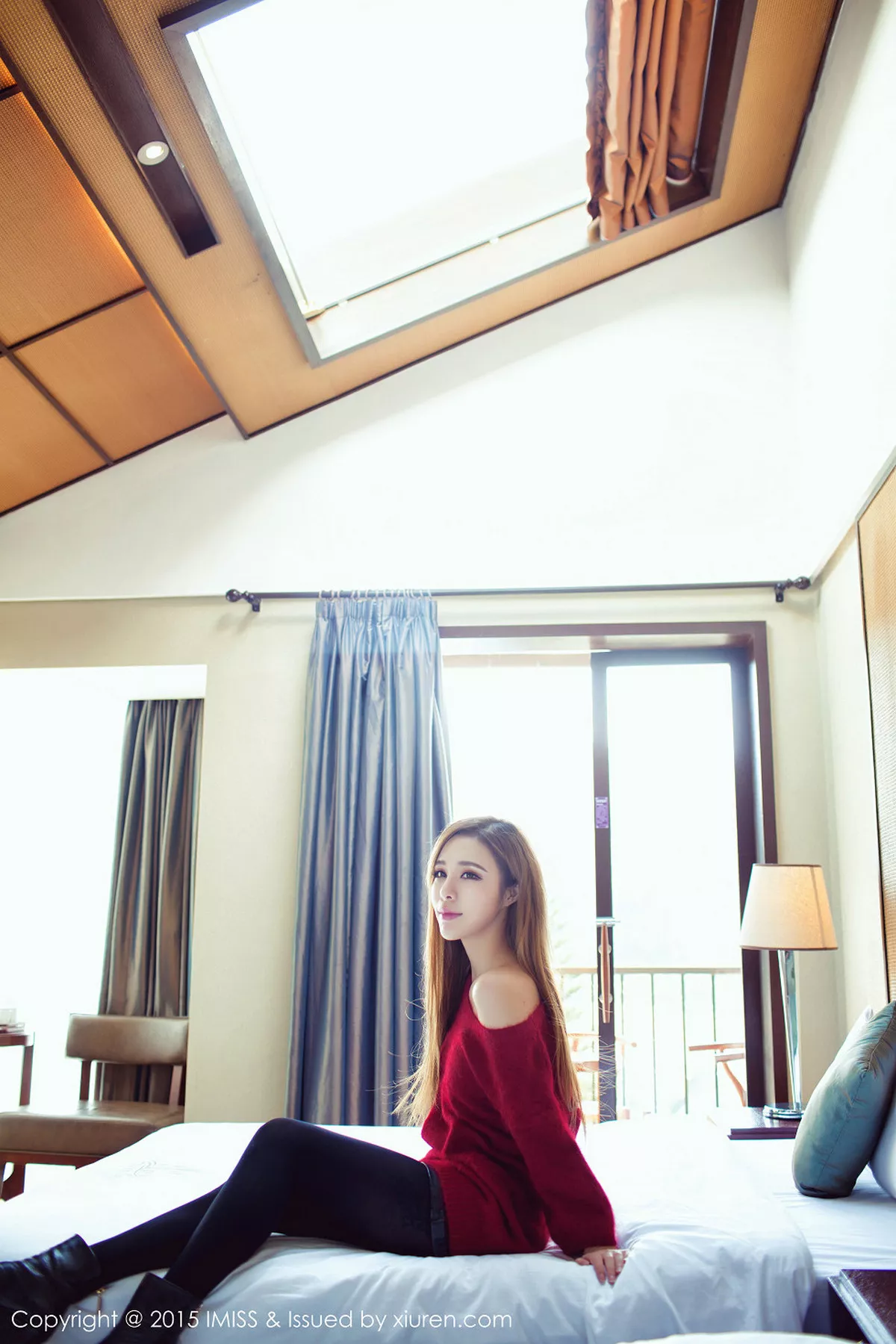 秀人集.com_[IMISS爱蜜社]Vol.047_嫩模游潇潇旅拍户外性感花色比基尼秀完美曲线写真54P