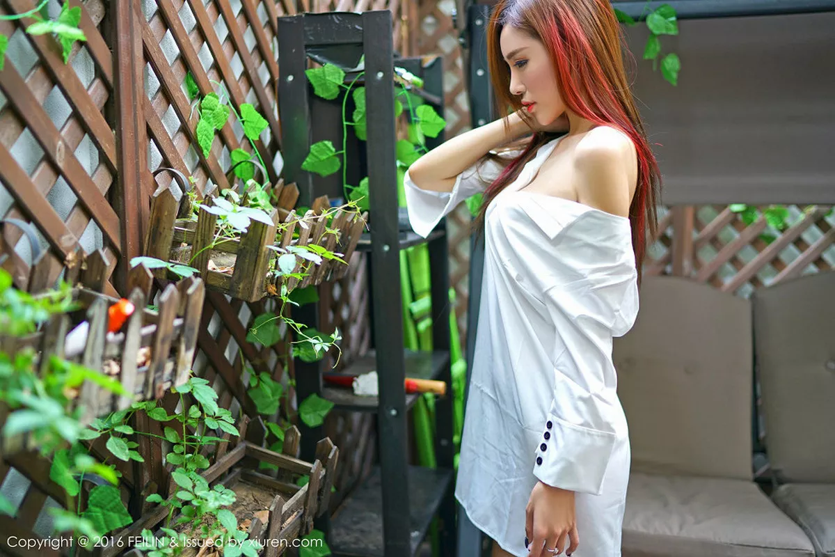 秀人集.com_[FeiLin嗲囡囡]Vol.055_美女主播梦小楠小夜猫白色透视情趣内衣完美诱惑写真47P