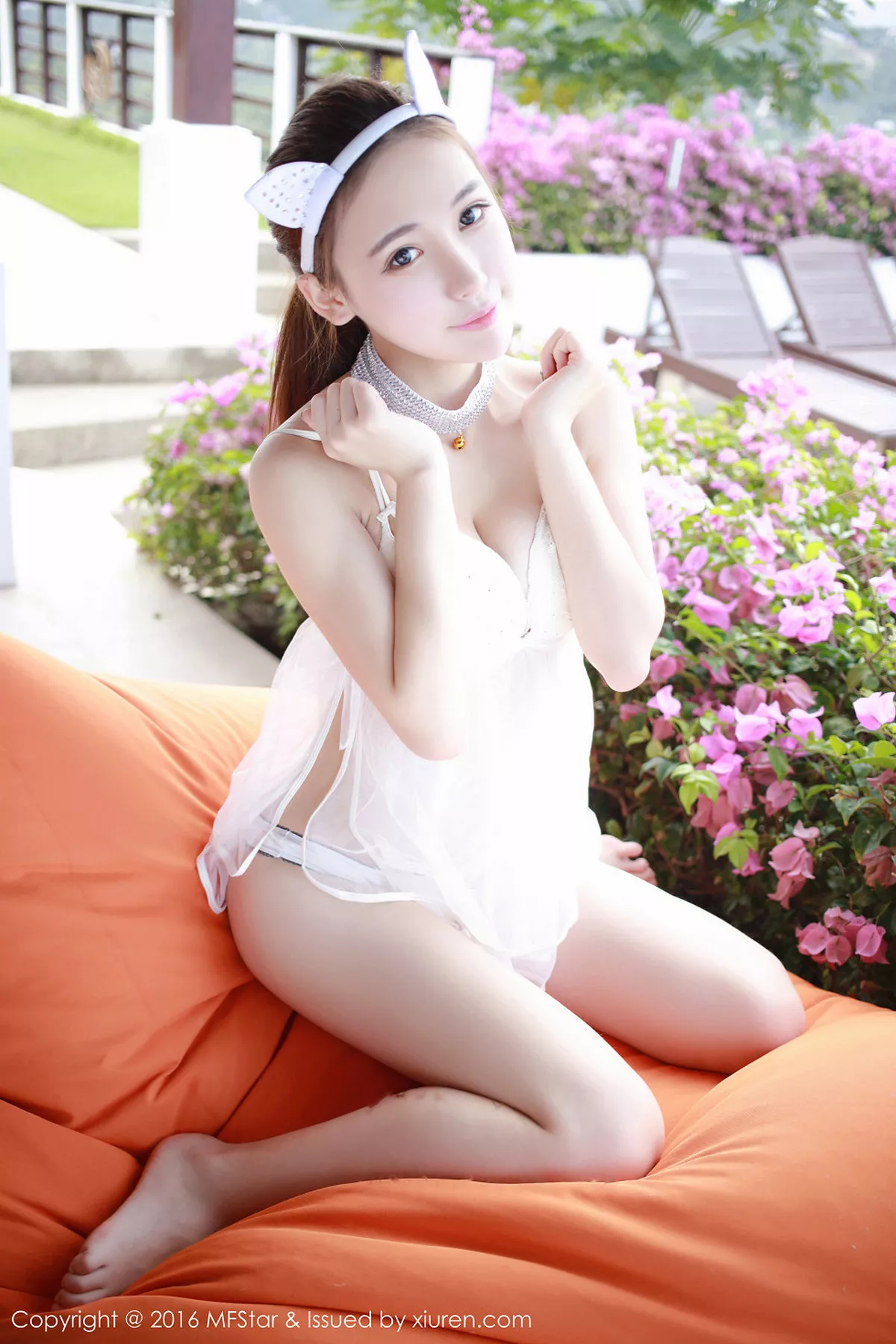 秀人集.com_[MFStar模范学院]Vol.044_嫩模熊吖BOBO苏梅岛旅拍性感比基尼迷人诱惑写真50P