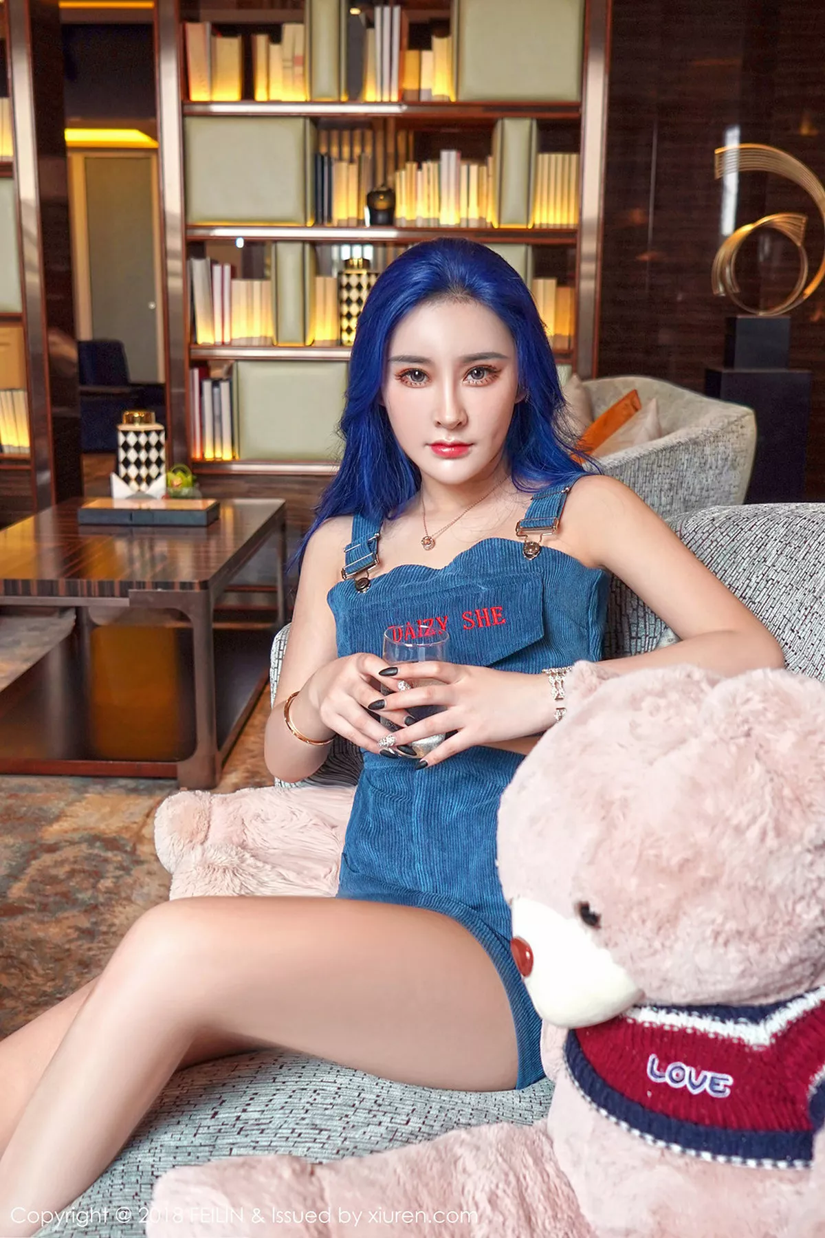 秀人集.com_[FeiLin嗲囡囡]Vol.166_嫩模喵莫儿私房全裸火辣胴体配黑色蕾丝丁字裤喷血诱惑写真38P