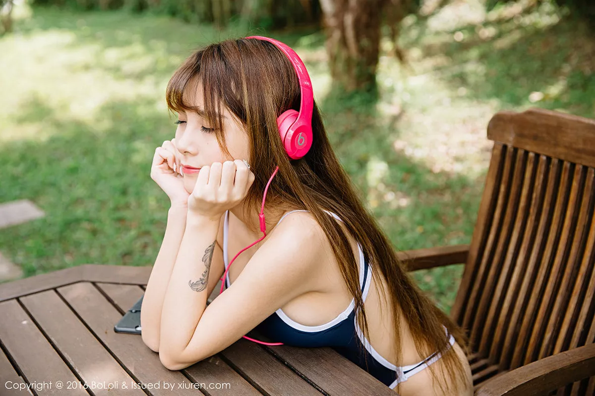 秀人集.com_[BoLoli波萝社]Vol.084_嫩模夏美酱越南大叻旅拍性感女仆装侧露美乳写真68P