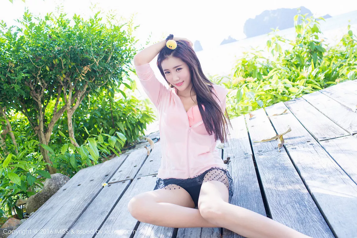 秀人集.com_[IMISS爱蜜社]Vol.086_嫩模程小烦不烦纯白裙子性感内衣秀美胸清新迷人写真47P