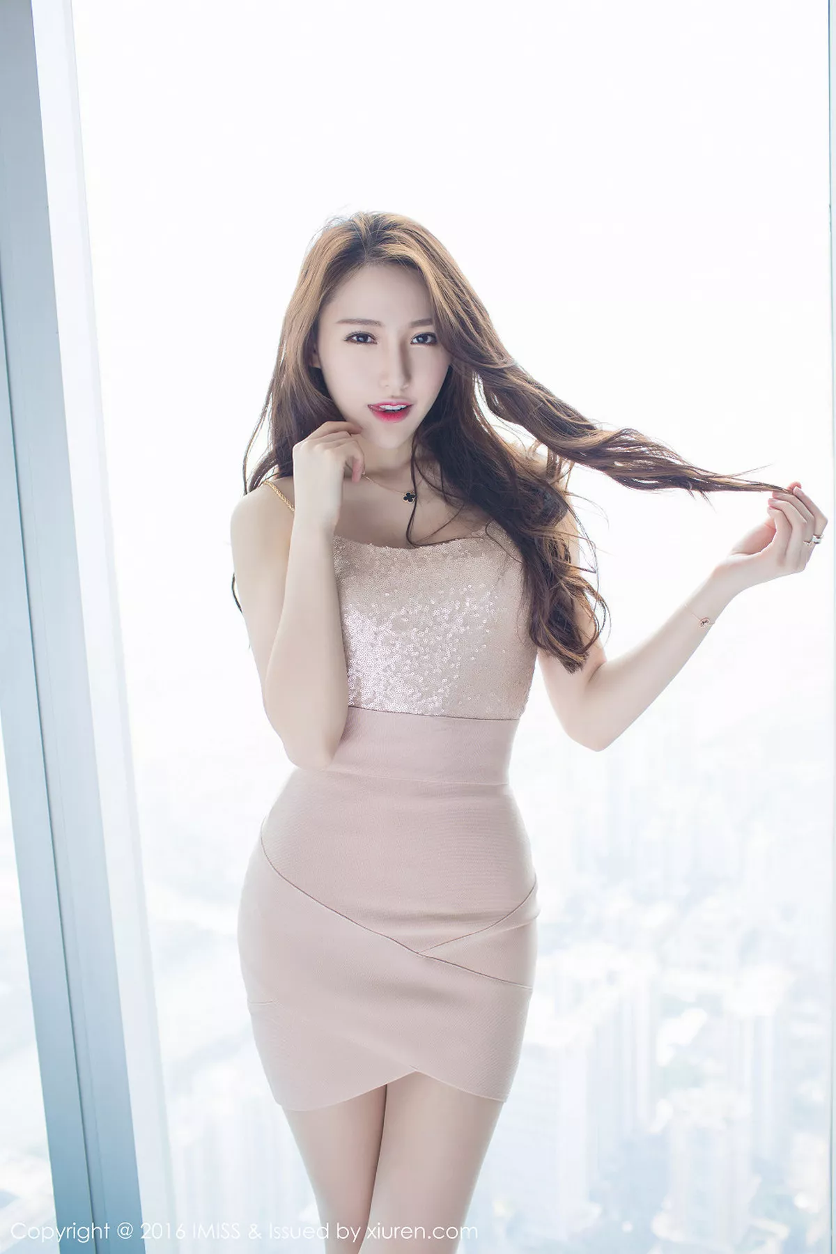 秀人集.com_[IMISS爱蜜社]Vol.088_嫩模刘奕宁Lynn性感内衣秀美胸翘臀高挑迷人写真43P