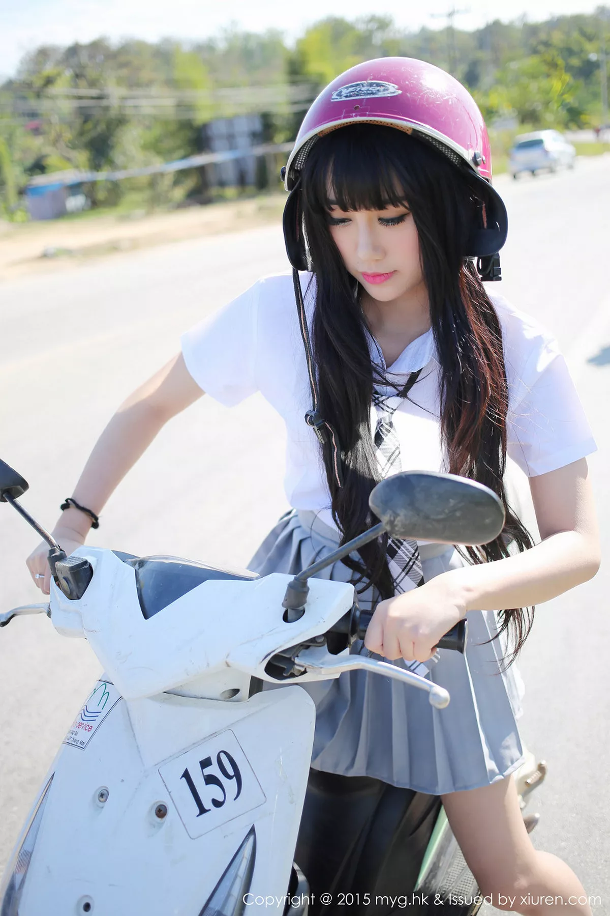 秀人集.com_[MyGirl美媛馆]Vol.096_嫩模杨晓青儿泰国旅拍清纯学生装花丛中的美仙子写真88P