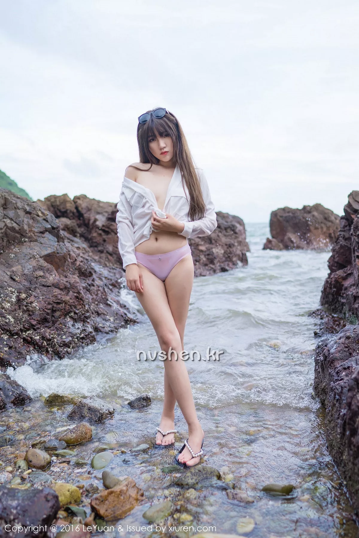 秀人集.com_[LeYuan星乐园]Vol.012_嫩模冷不丁性感黑色内衣秀完美胸型粉红内裤诱惑写真52P