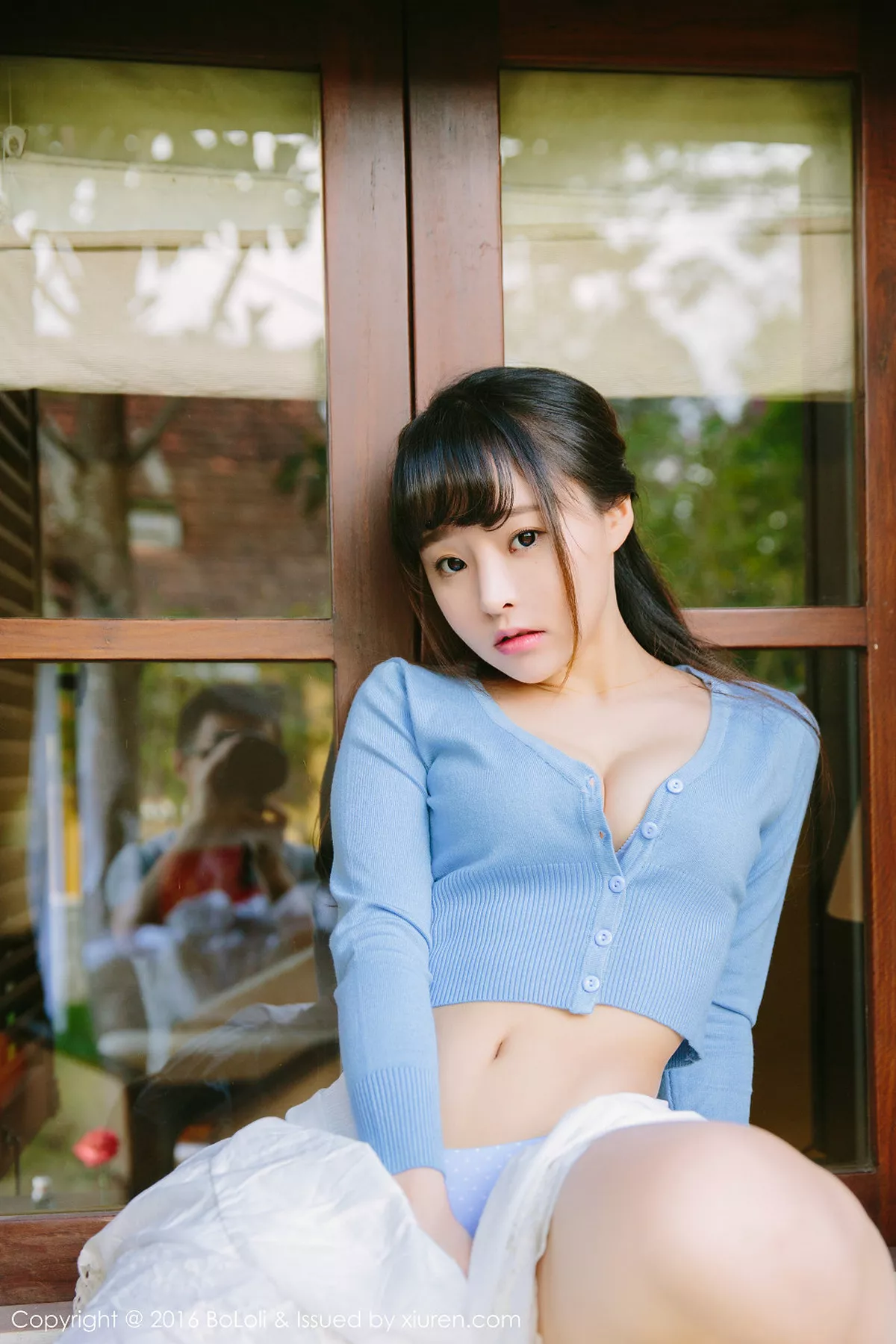 秀人集.com_[BoLoli波萝社]Vol.085_柳侑绮Sevenbaby越南大叻旅拍脱上衣秀豪乳美背写真53P