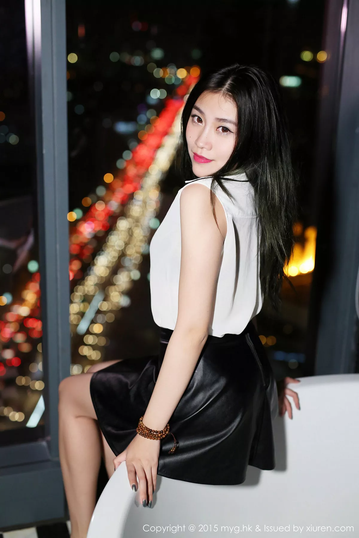 秀人集.com_[MyGirl美媛馆]Vol.090_嫩模许诺Sabrina泰国旅拍黑丝渔网秀蕾丝内裤写真55P