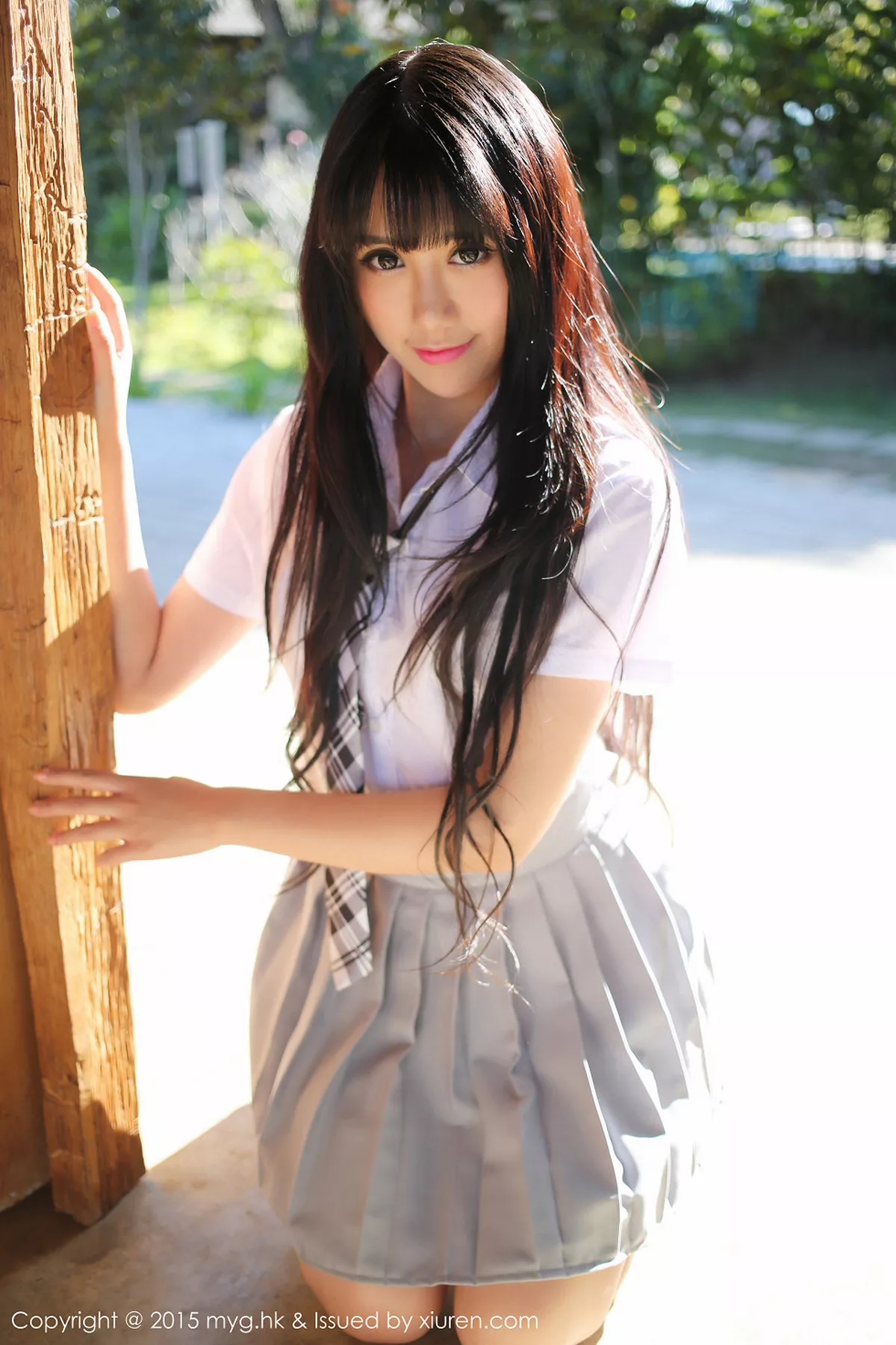 秀人集.com_[MyGirl美媛馆]Vol.096_嫩模杨晓青儿泰国旅拍清纯学生装花丛中的美仙子写真88P