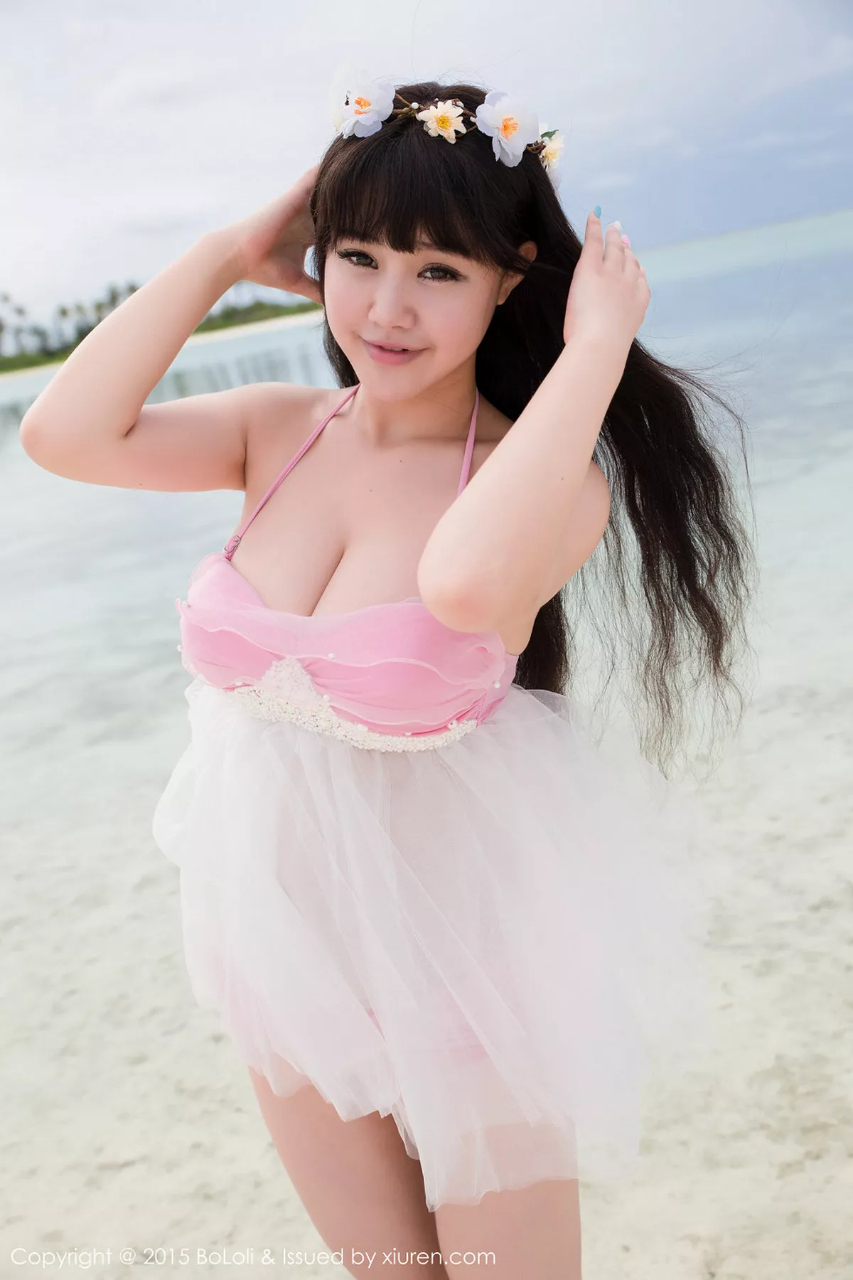 秀人集.com_[BoLoli波萝社]Vol.057_嫩模Barbie可儿泳池里性感比基尼半脱秀豪乳诱惑写真49P