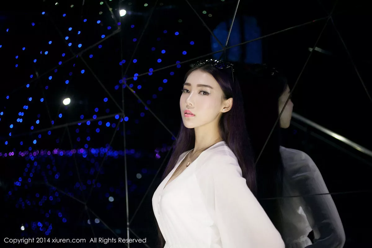 秀人集.com_[XiuRen秀人网]No.131_嫩模梦娜Vanessa白色连身睡裙大尺度真空美胸诱惑写真58P