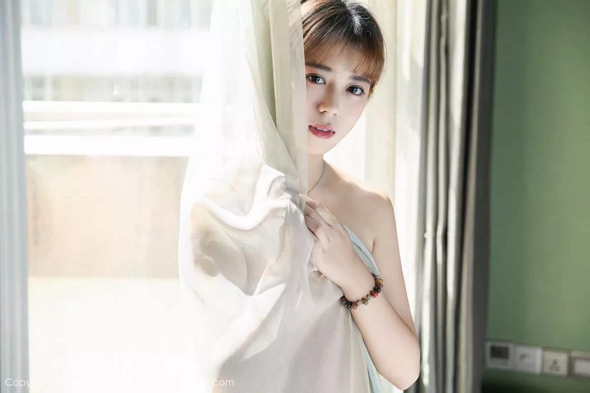 秀人集.com_[WingS影私荟]Vol.019_嫩模柠檬vivi居家私房吊带内衣花仙子性感迷人写真80P