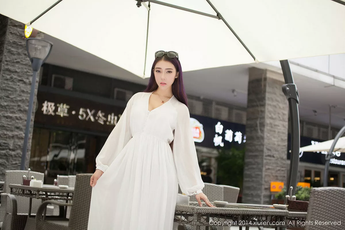 秀人集.com_[XiuRen秀人网]No.131_嫩模梦娜Vanessa白色连身睡裙大尺度真空美胸诱惑写真58P