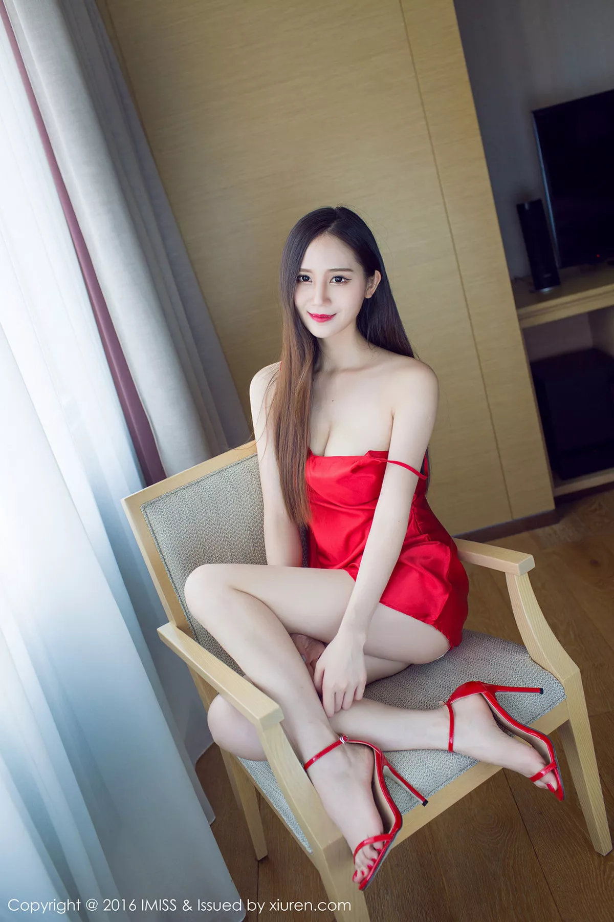 秀人集.com_[IMISS爱蜜社]Vol.124_气质女神SISY思粉色性感内衣秀完美身材性感迷人写真52P