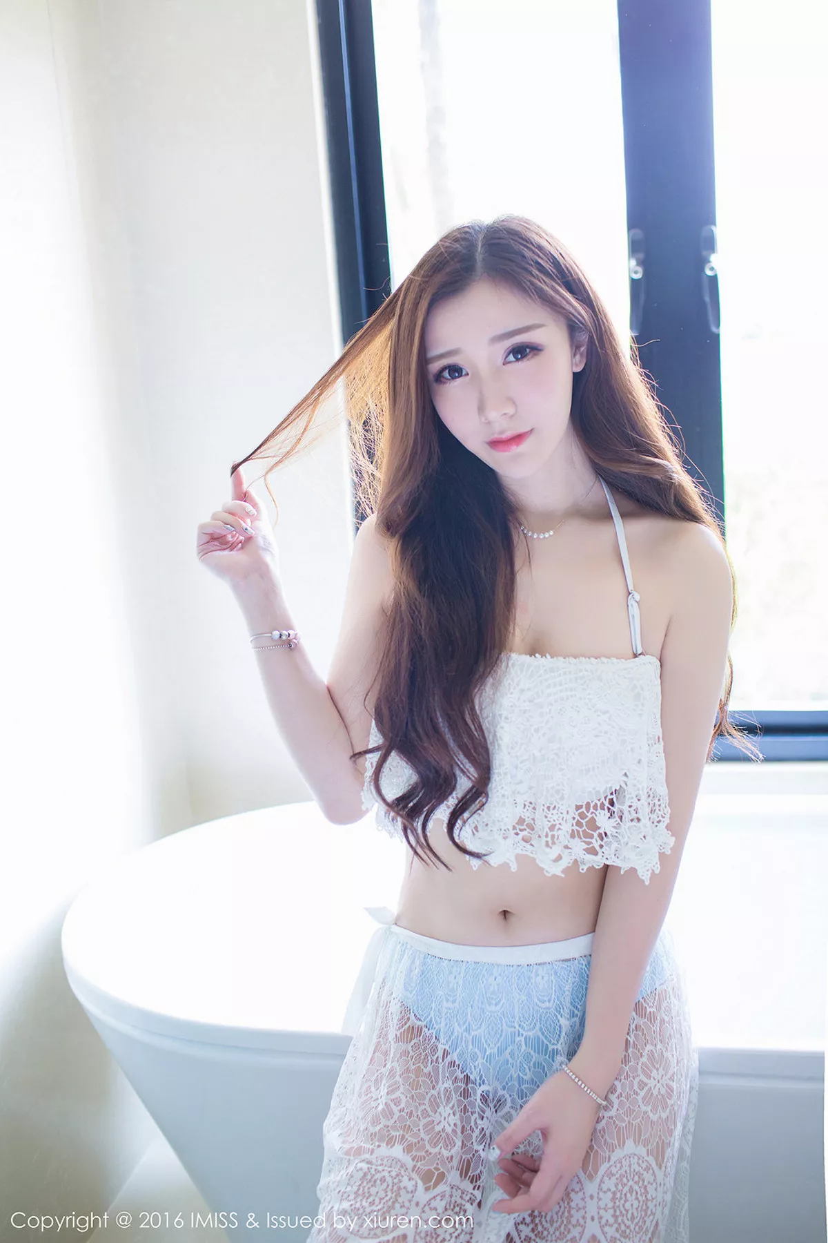 秀人集.com_[IMISS爱蜜社]Vol.091_淼淼萌萌哒兰卡威旅拍红色内衣秀美胸花仙子迷人写真52P